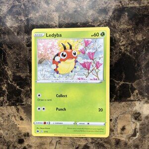 Ledyba 1/15 McDonald's Happy Meal Promos 2022 Pokémon Card Collect